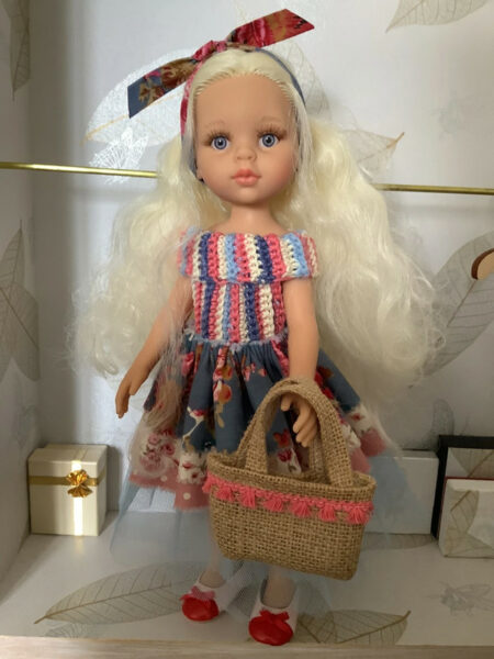 OLNOE CREATIONS - Créations Originales Au Crochet Réalisées En Provence - Poupée Las Amigas Paola Reina Cécile