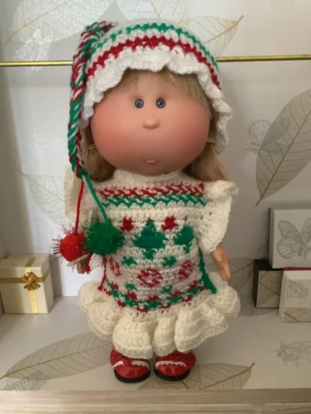 OLNOE CREATIONS - Créations Originales Au Crochet Réalisées En Provence - Poupée Mia Nines D'Onil
