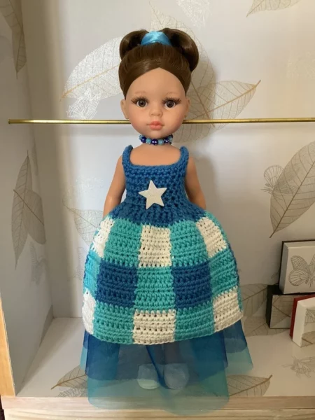 OLNOE CREATIONS - créations originales au crochet réalisées en Provence - poupée Las Amigas Paola Reina Carol