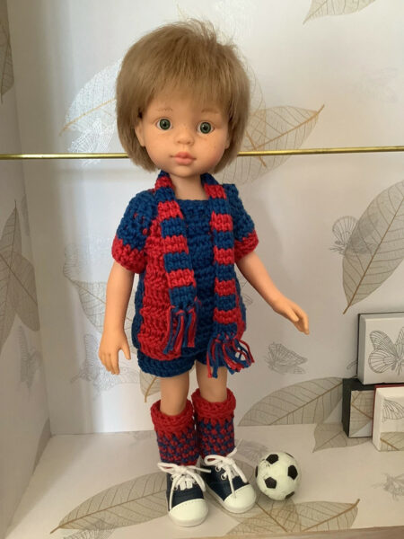 OLNOE CREATIONS - créations originales au crochet réalisées en Provence - poupée Las Amigas Paola Reina Luis Foot