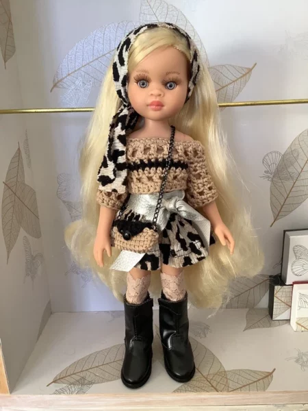 OLNOE CREATIONS - créations originales au crochet réalisées en Provence - poupée Las Amigas Paola Reina Conchi Léopard