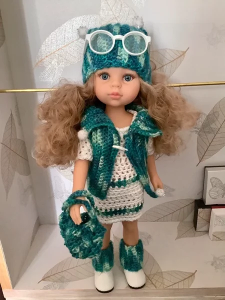 OLNOE CREATIONS - créations originales au crochet réalisées en Provence - poupée Las Amigas Paola Reina Carla