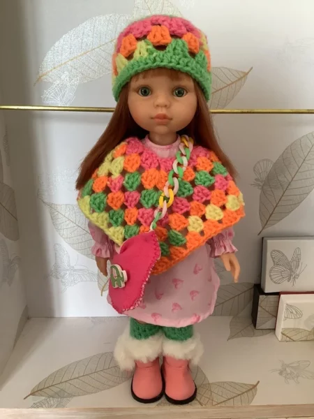 OLNOE CREATIONS - créations originales au crochet réalisées en Provence - poupée Las Amigas Paola Reina Cristi