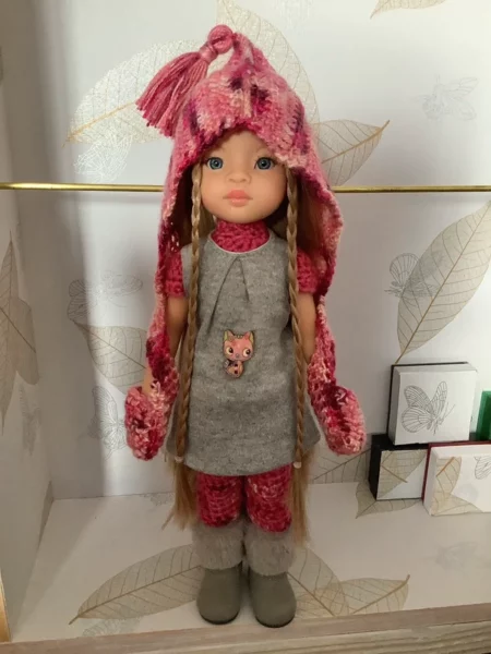 OLNOE CREATIONS - créations originales au crochet réalisées en Provence - poupée Las Amigas Paola Reina Manica