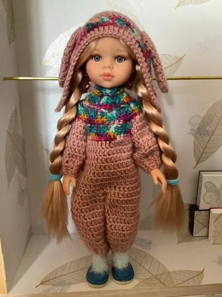 OLNOE CREATIONS - créations originales au crochet réalisées en Provence - poupée Las Amigas Paola Reina Rosa Kigurumi Lapinou