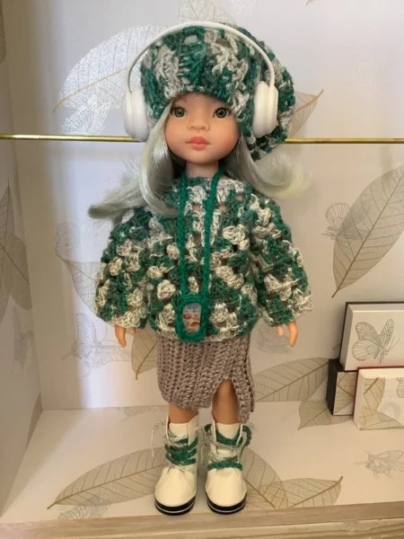 OLNOE CREATIONS - créations originales au crochet réalisées en Provence - poupée Las Amigas Paola Reina Liu argenté Collector