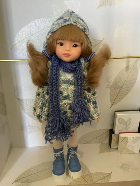OLNOE CREATIONS - créations originales au crochet réalisées en Provence - poupée Las Amigas Paola Reina Manica