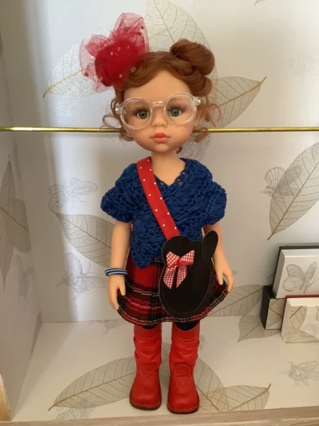 OLNOE CREATIONS - créations originales au crochet réalisées en Provence - poupée Las Amigas Paola Reina Celia Mickey