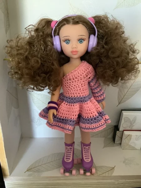 OLNOE CREATIONS - créations originales au crochet réalisées en Provence - poupée Las Amigas Paola Reina Carmen