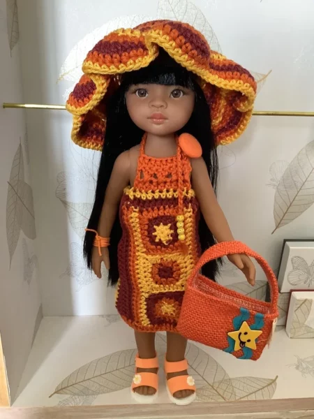 OLNOE CREATIONS - créations originales au crochet réalisées en Provence - poupée Las Amigas Paola Reina Meily