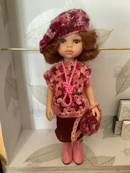 OLNOE CREATIONS - créations originales au crochet réalisées en Provence - poupée Las Amigas Paola Reina Celia